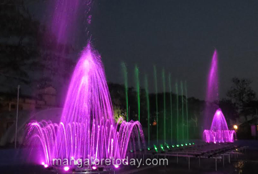 musical fountain  1